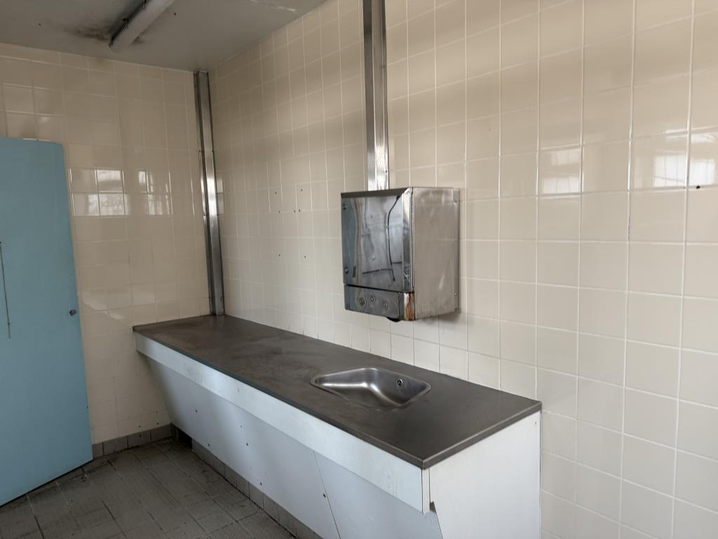 Lot: 69 - FORMER PUBLIC CONVENIENCES WITH POTENTIAL - Internal photo of the ladies sinks